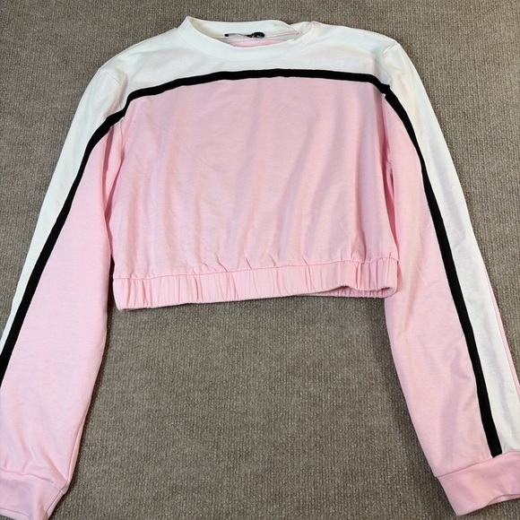 double crazy Tops - Pink and White Long Sleeve Crop Top 1295